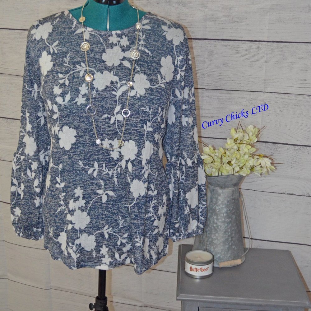 Floral Bell 3/4 Sleeve